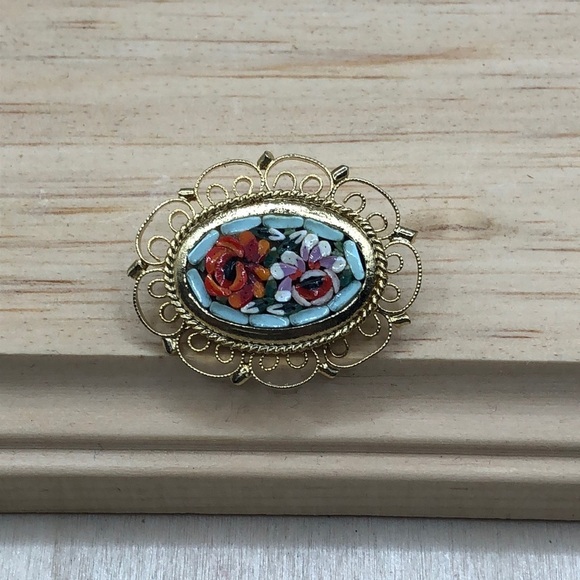 vintage Jewelry - Vintage  Micro Mosaic Oval Floral Flower Brooch Gold Tone Artisan Work